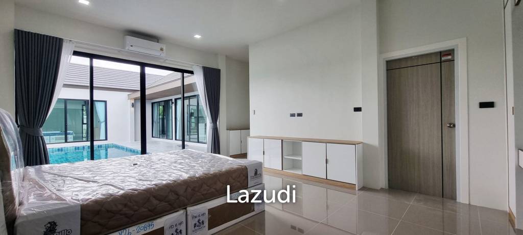4 Beds 4 Baths 280 SQ.M. Paradise Villa Pattaya