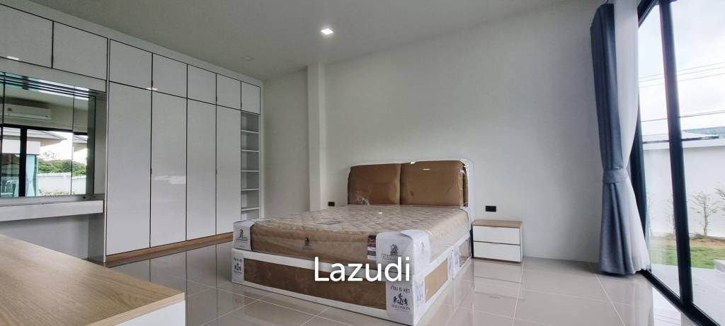 4 Beds 4 Baths 280 SQ.M. Paradise Villa Pattaya
