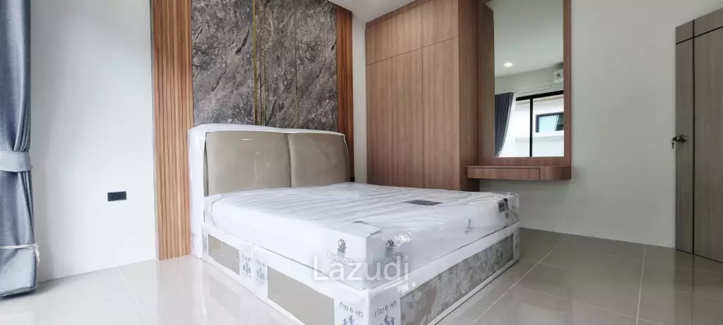 4 Beds 4 Baths 280 SQ.M. Paradise Villa Pattaya