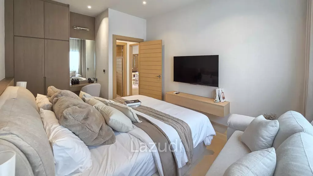 Modern Compact 2-Bedroom Pool Villa for Sale in Chalong