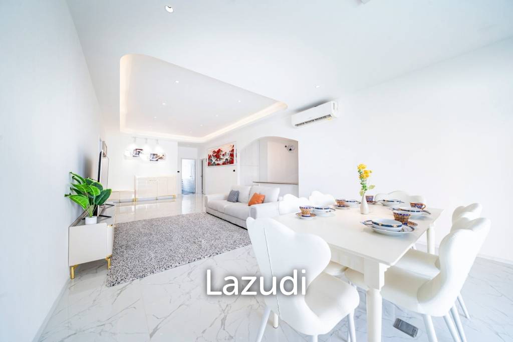 5 Beds 4 Baths 350 SQ.M. Pattaya Paradise Village