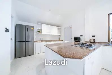 5 Beds 4 Baths 350 SQ.M. Pattaya Paradise Village
