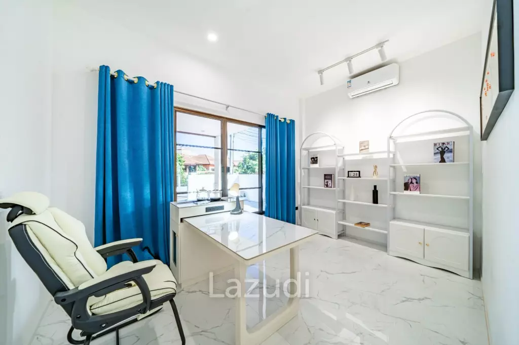 5 Beds 4 Baths 350 SQ.M. Pattaya Paradise Village