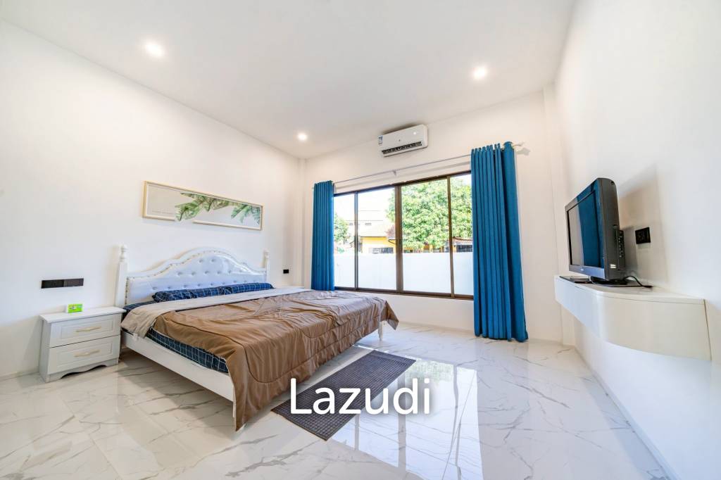 5 Beds 4 Baths 350 SQ.M. Pattaya Paradise Village