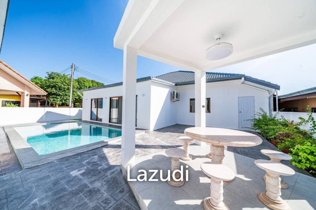 5 Beds 4 Baths 350 SQ.M. Pattaya Paradise Village