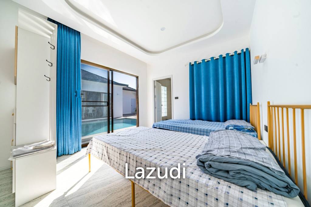 5 Beds 4 Baths 350 SQ.M. Pattaya Paradise Village
