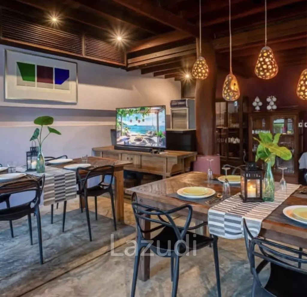 RESORT : Sea View Main House plus 3 guest bungalows