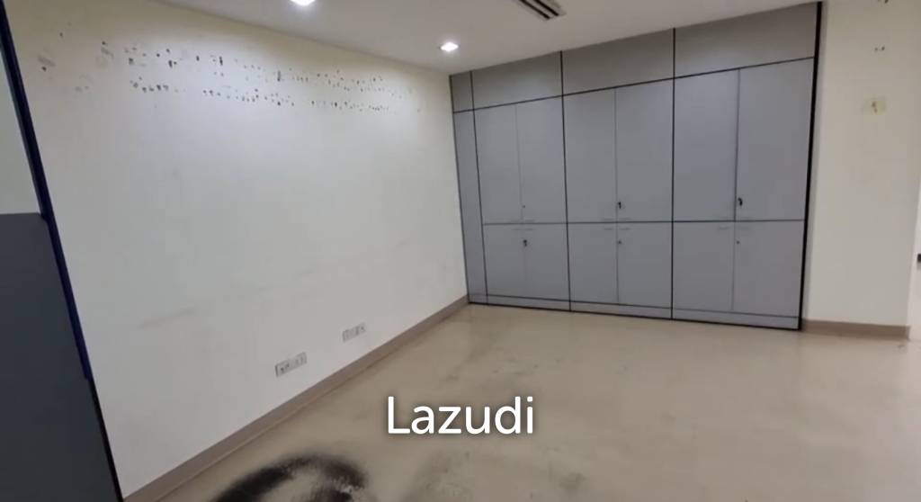 Premium Partially Office Space in Rajapark Building