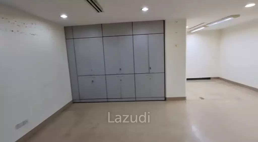 Premium Partially Office Space in Rajapark Building