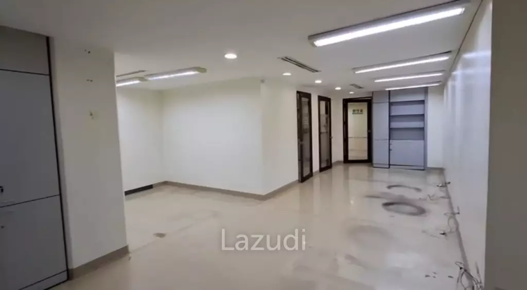 Premium Partially Office Space in Rajapark Building