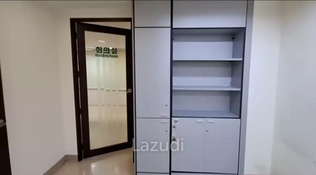 Premium Partially Office Space in Rajapark Building