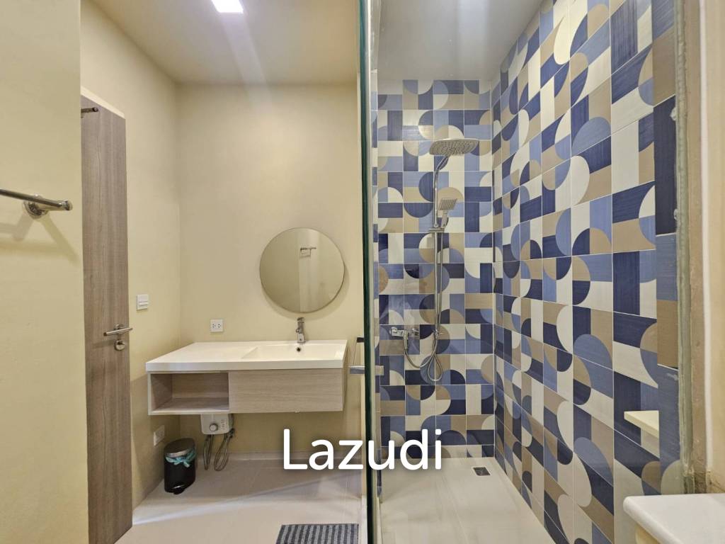 MARVEST :  2 Bed condo near town center and beach