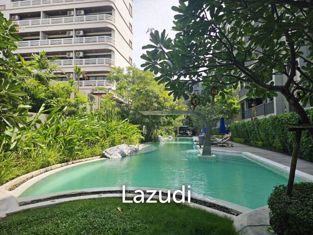 MARVEST :  2 Bed condo near town center and beach