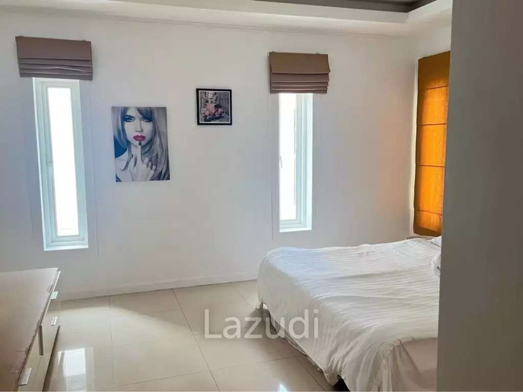 Single-Family 3-Bedroom Villa for Rent in Rawai