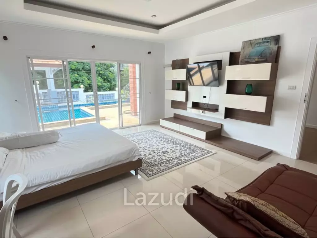 Single-Family 3-Bedroom Villa for Rent in Rawai