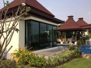 PANORAMA: Beautiful 3 bed Bali Pool Villa with Complete 2 Bed Guest Villa