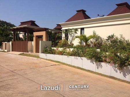 PANORAMA: Beautiful 3 bed Bali Pool Villa with Complete 2 Bed Guest Villa