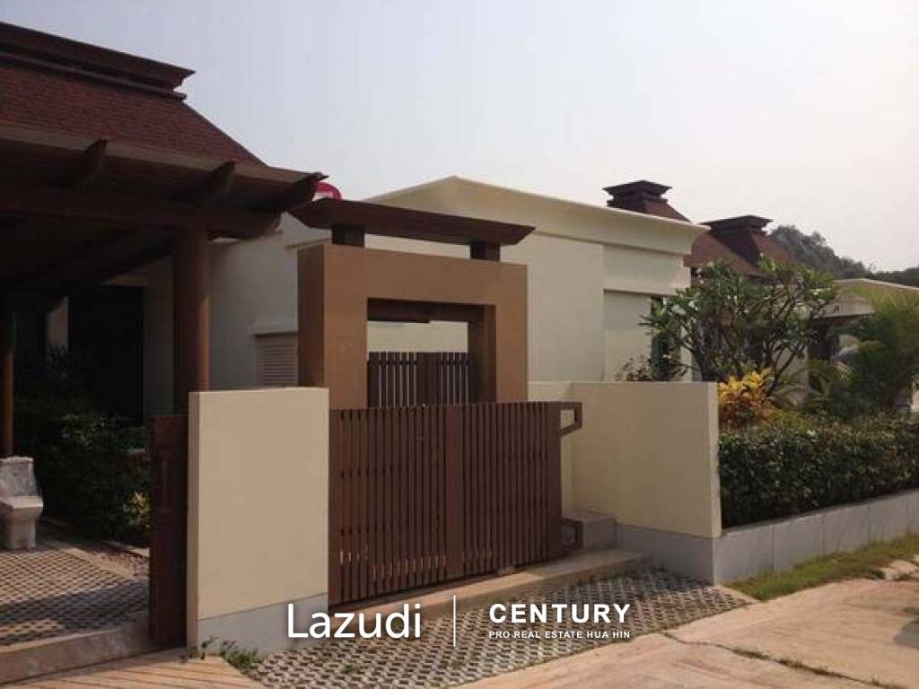 PANORAMA: Beautiful 3 bed Bali Pool Villa with Complete 2 Bed Guest Villa