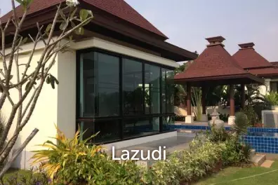 PANORAMA: Beautiful 3 bed Bali Pool Villa with Complete 2 Bed Guest Villa