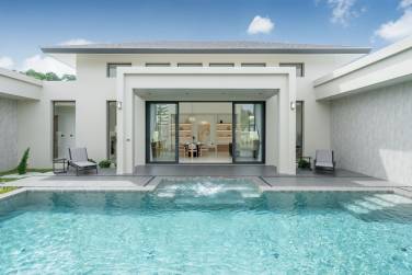 Modern 4-Bedroom Pool Villa for Rent in Cherng Talay