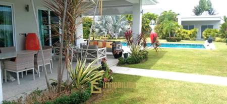 Baan Phu Thara: Pool Villa mit 3 Schlafzimmern und 3,5 Badezimmern