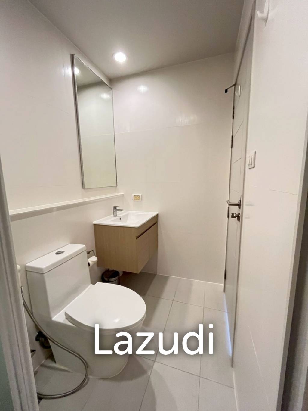 Baan Thew Talay: 2-Bed / 2-Bath Corner unit, Sea-View Condo