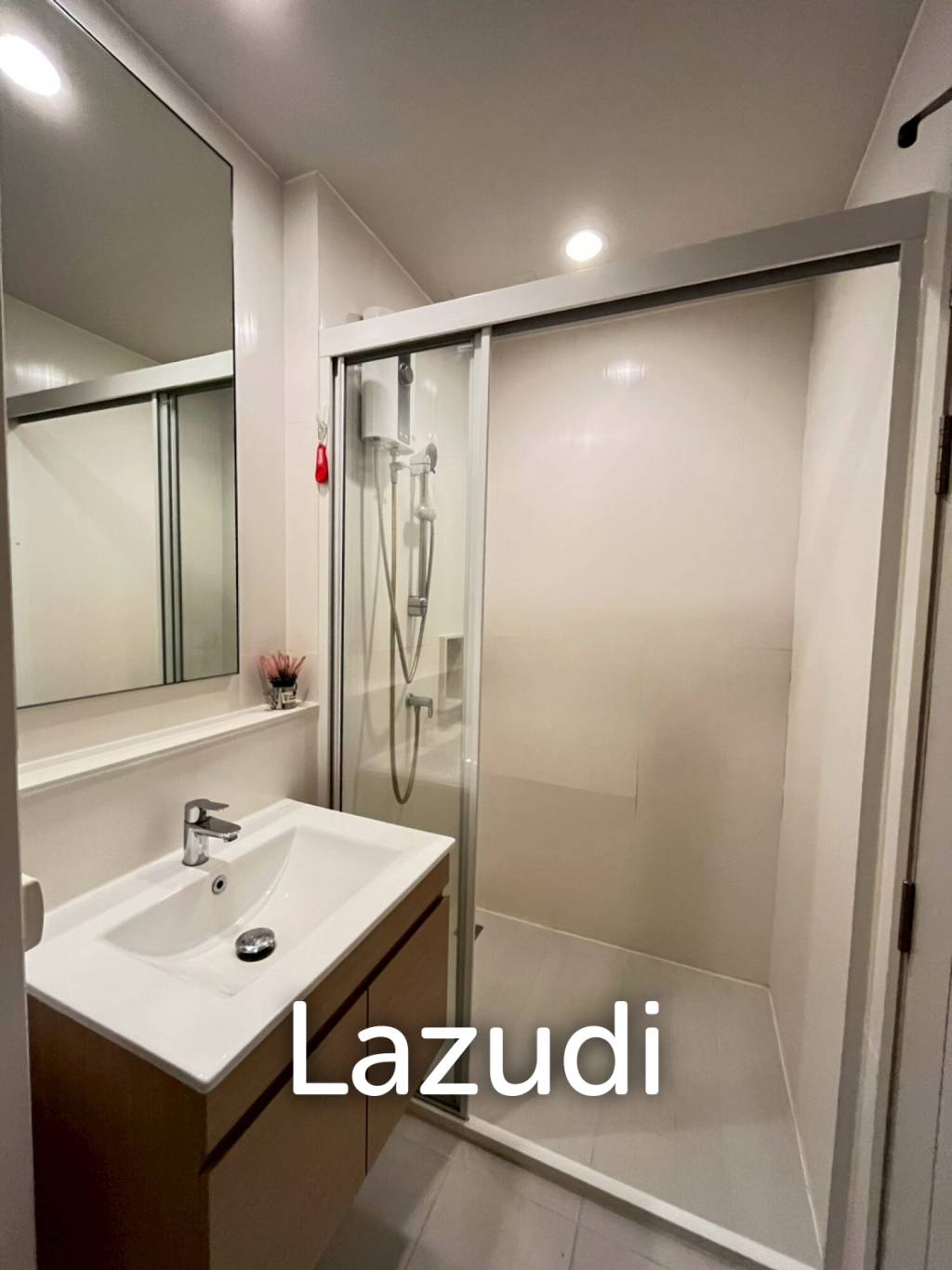 Baan Thew Talay: 2-Bed / 2-Bath Corner unit, Sea-View Condo