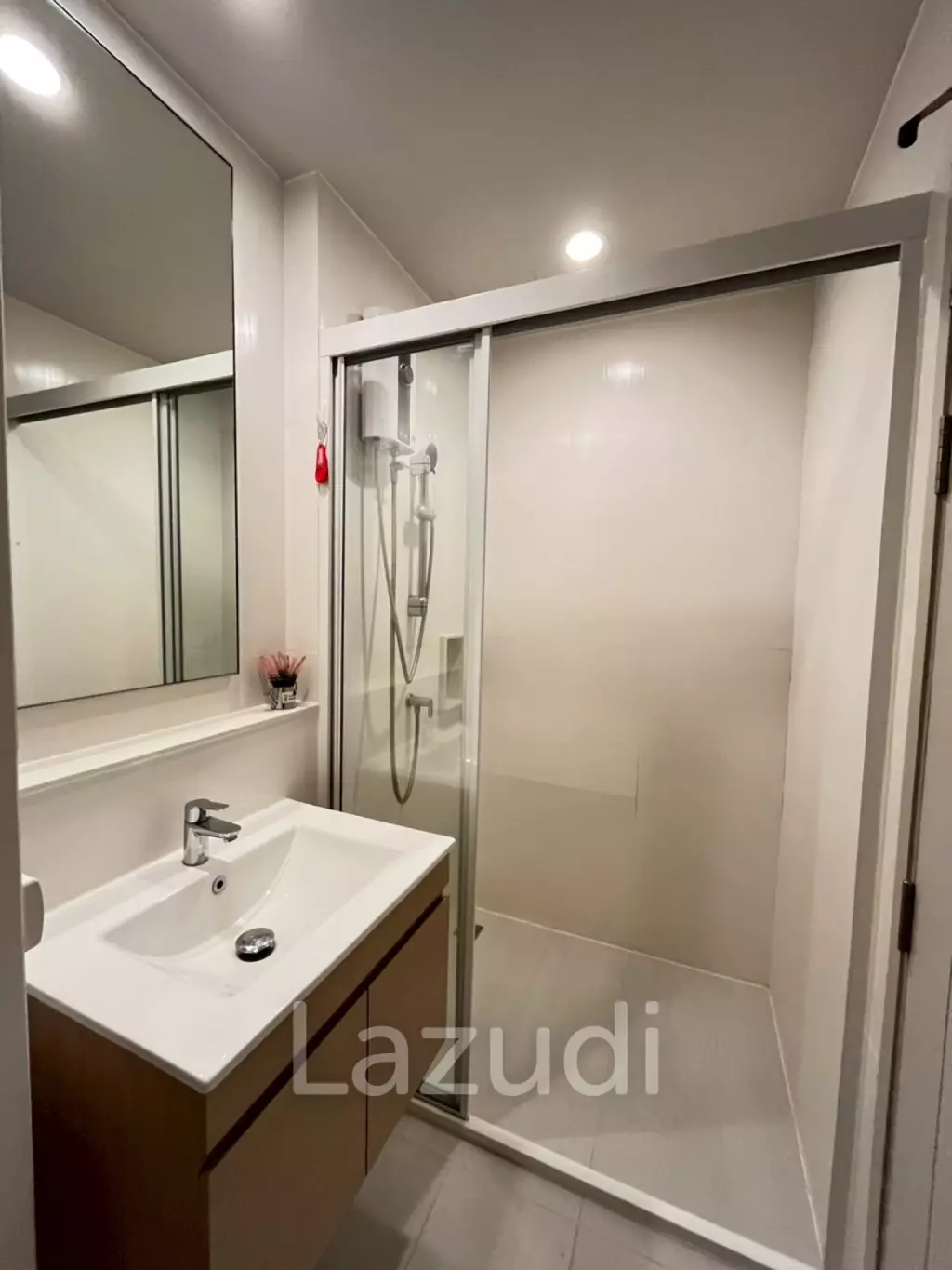 Baan Thew Talay: 2-Bed / 2-Bath Corner unit, Sea-View Condo