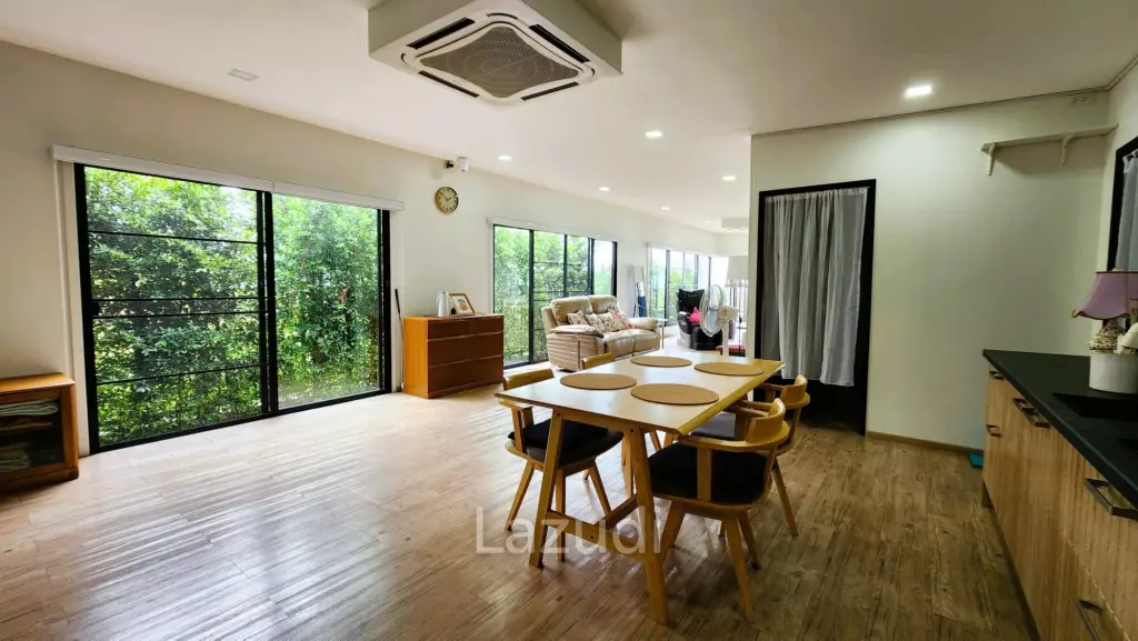 3 Bed Beachfront Villa at Bor Nok