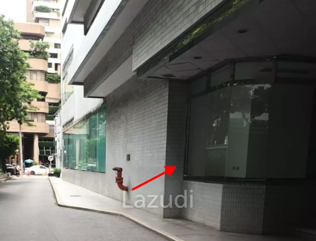 Prime Retail Space in Nuam Building Asoke