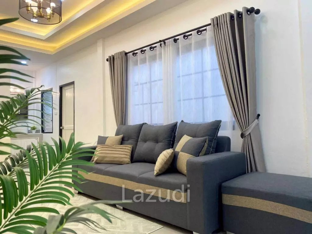 3 Beds 2 Baths 100 SQ.M. Pattaya Rungrueng Village