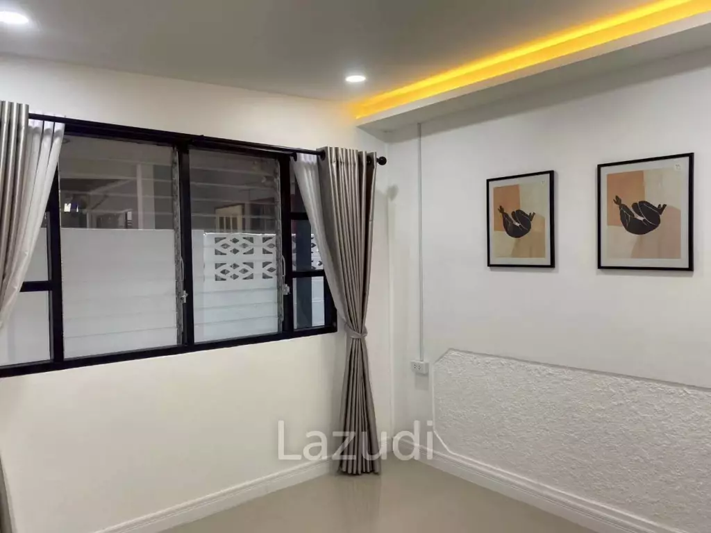 3 Beds 2 Baths 100 SQ.M. Pattaya Rungrueng Village