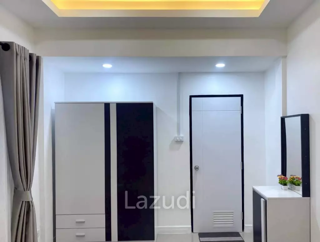 3 Beds 2 Baths 100 SQ.M. Pattaya Rungrueng Village