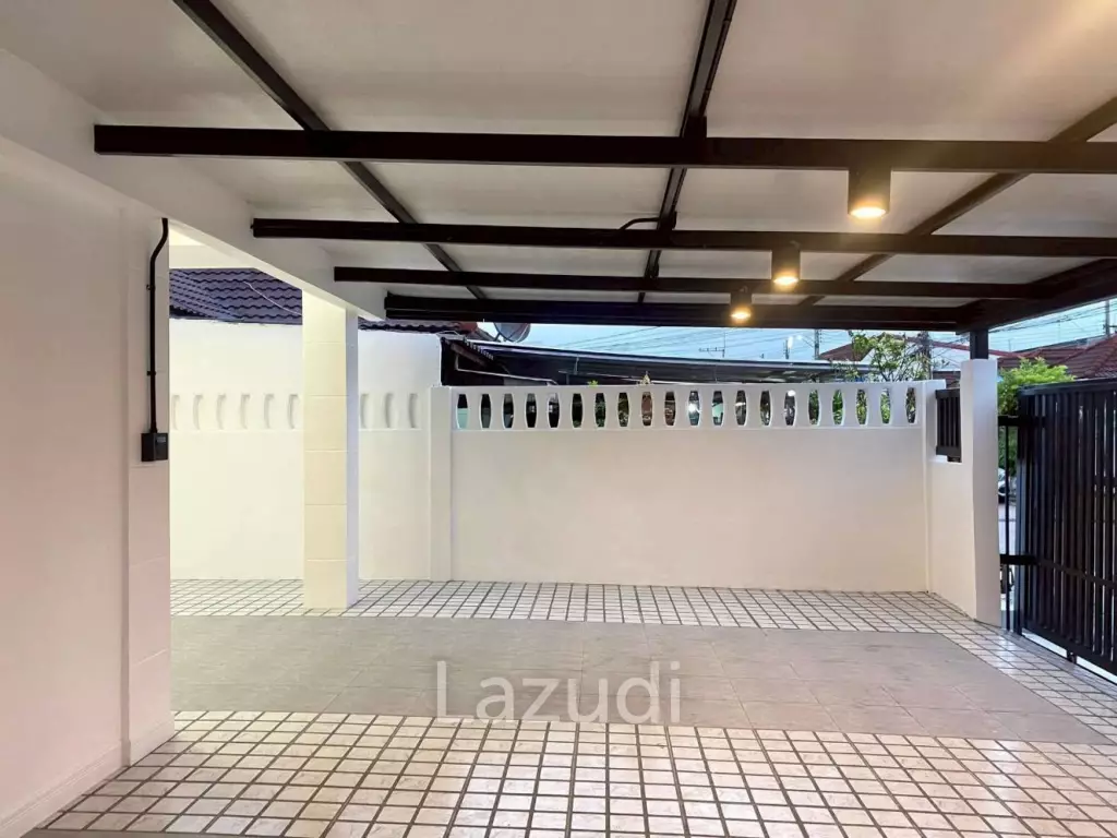 3 Beds 2 Baths 100 SQ.M. Pattaya Rungrueng Village