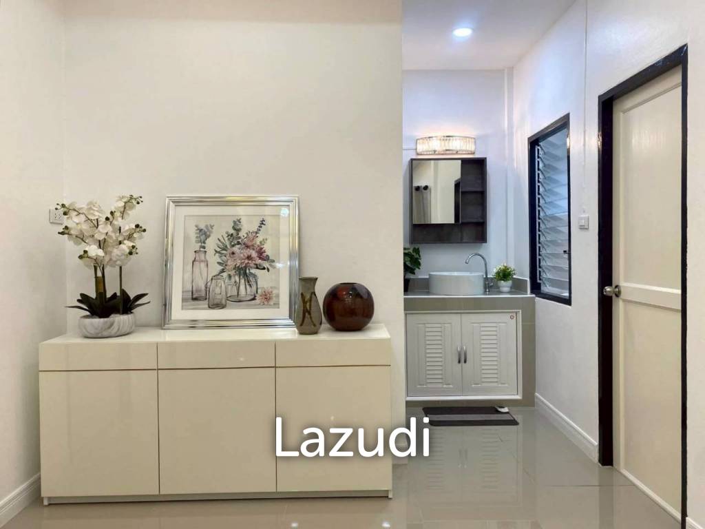 3 Beds 2 Baths 100 SQ.M. Pattaya Rungrueng Village