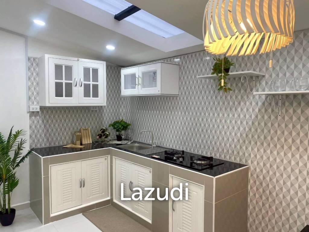 3 Beds 2 Baths 100 SQ.M. Pattaya Rungrueng Village