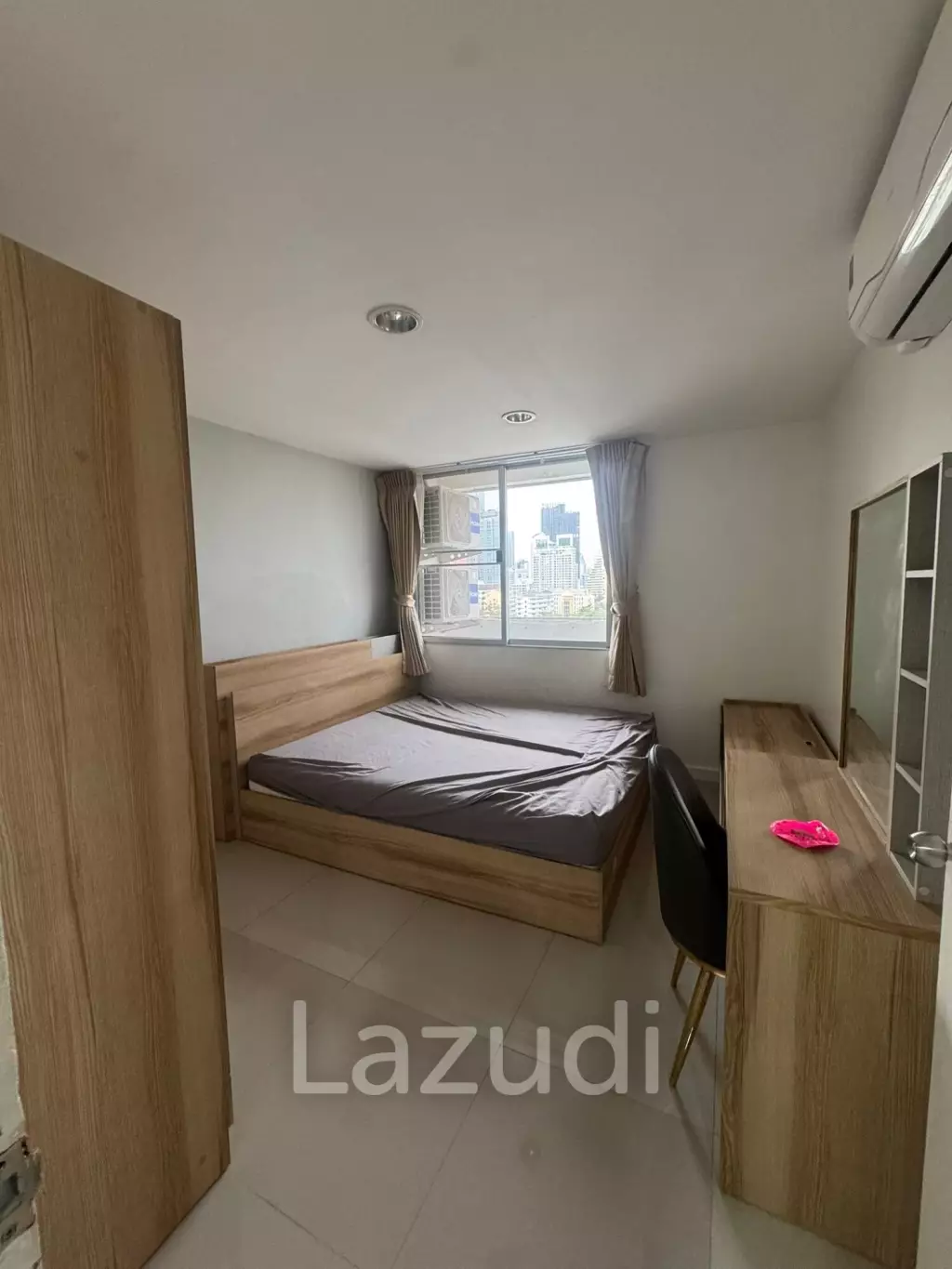 Luxurious 2-Bedroom Condo in D.S. Tower 2 Bangkok