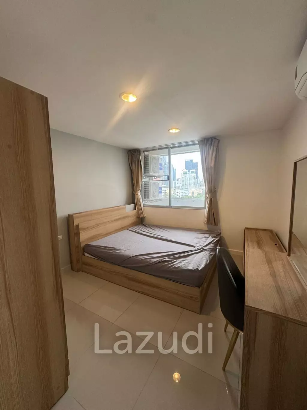 Luxurious 2-Bedroom Condo in D.S. Tower 2 Bangkok