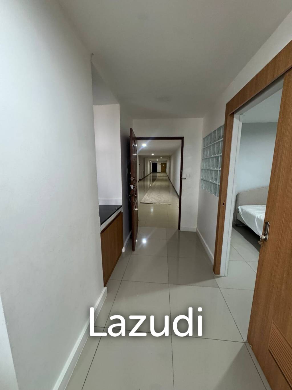 Luxurious 2-Bedroom Condo in D.S. Tower 2 Bangkok
