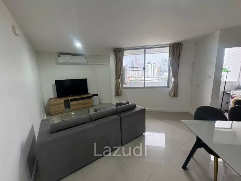 Luxurious 2-Bedroom Condo in D.S. Tower 2 Bangkok