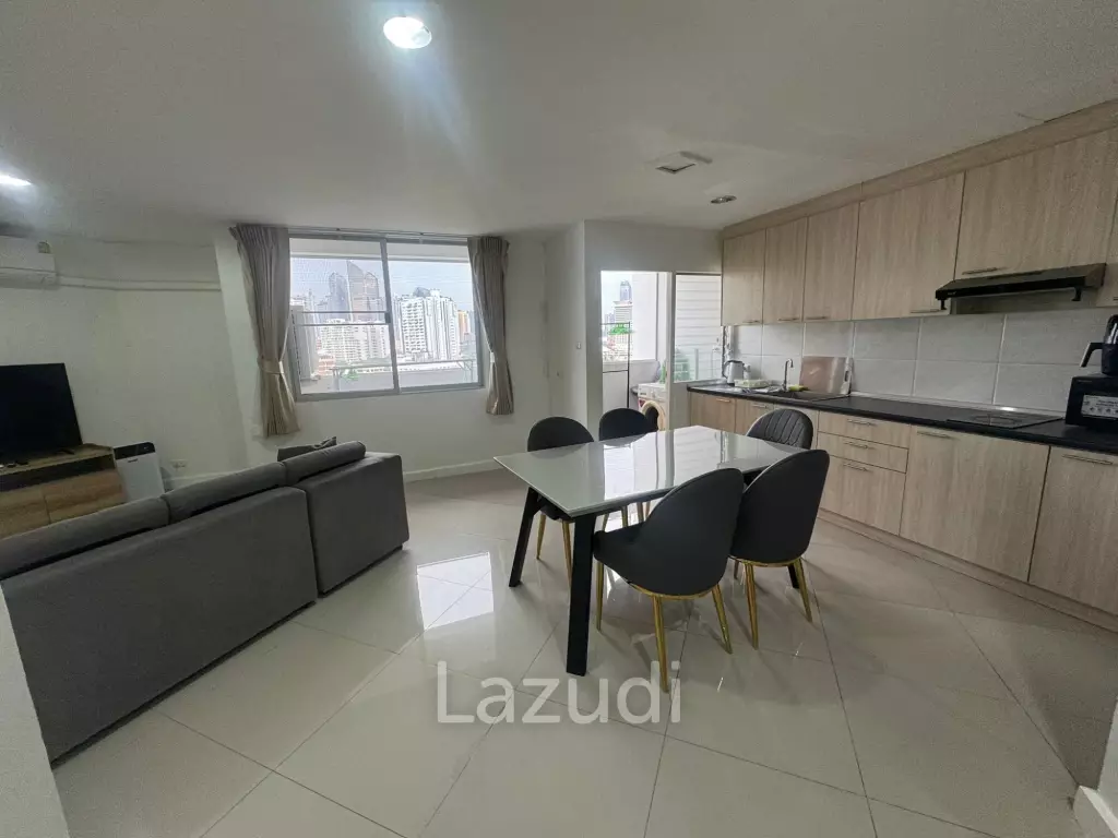 Luxurious 2-Bedroom Condo in D.S. Tower 2 Bangkok