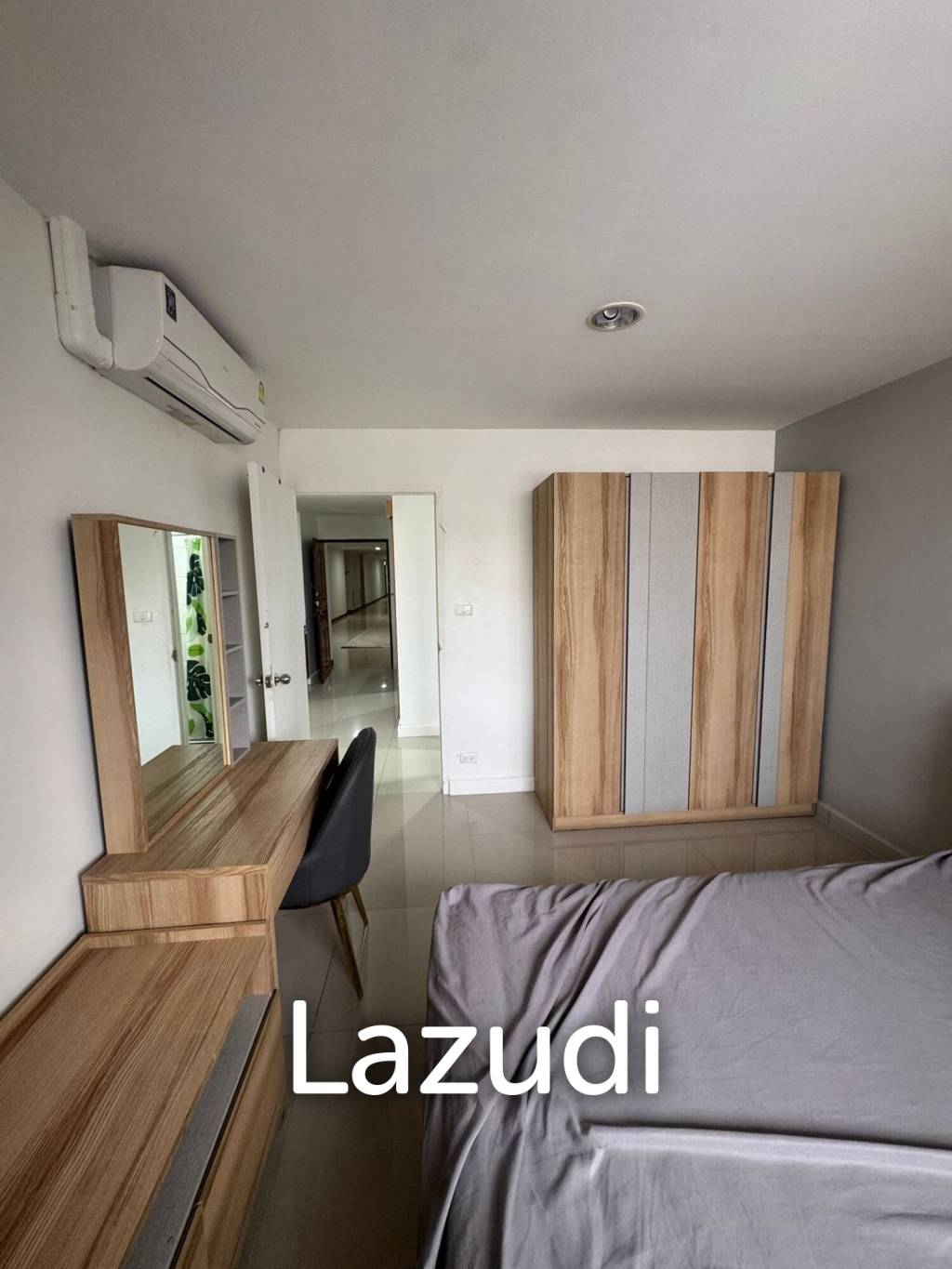Luxurious 2-Bedroom Condo in D.S. Tower 2 Bangkok