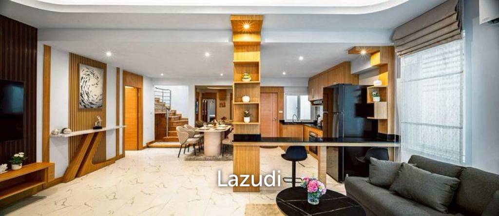 4 Bedrooms 5 Bathrooms 240 SQ.M. Suksabai Villa