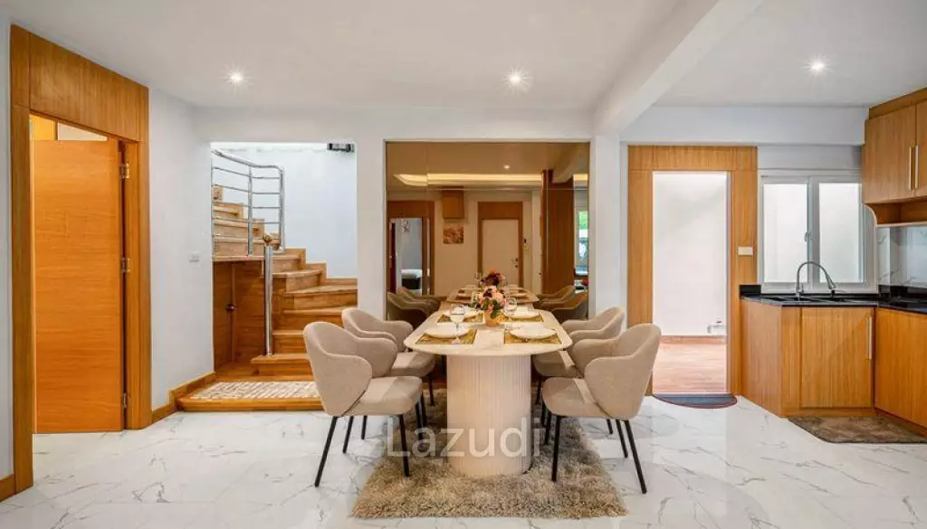 4 Bedrooms 5 Bathrooms 240 SQ.M. Suksabai Villa