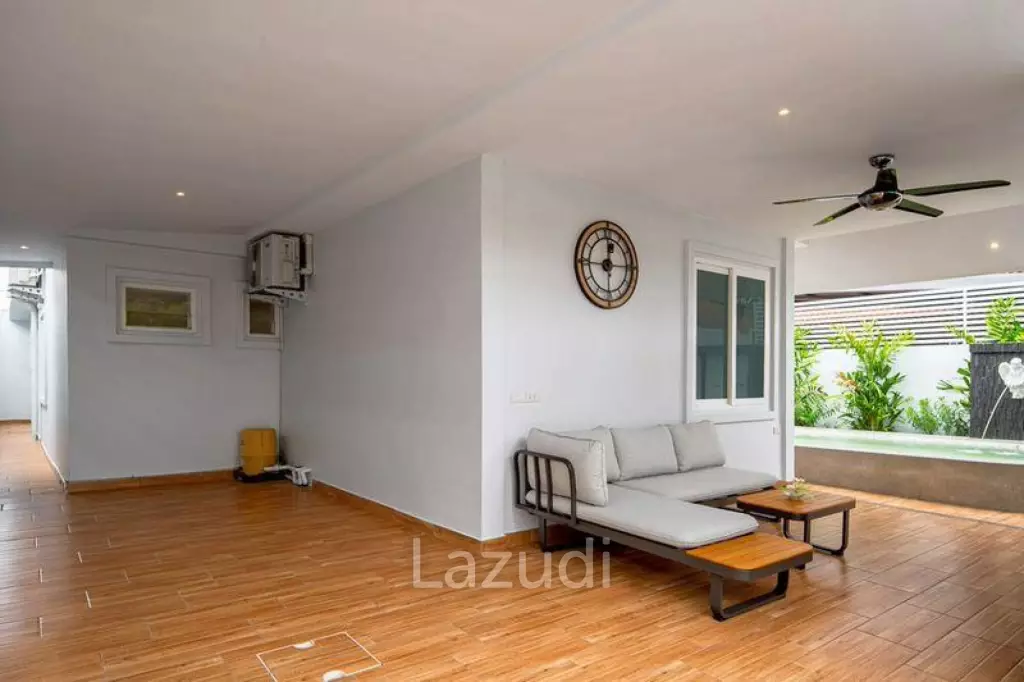 4 Bedrooms 5 Bathrooms 240 SQ.M. Suksabai Villa