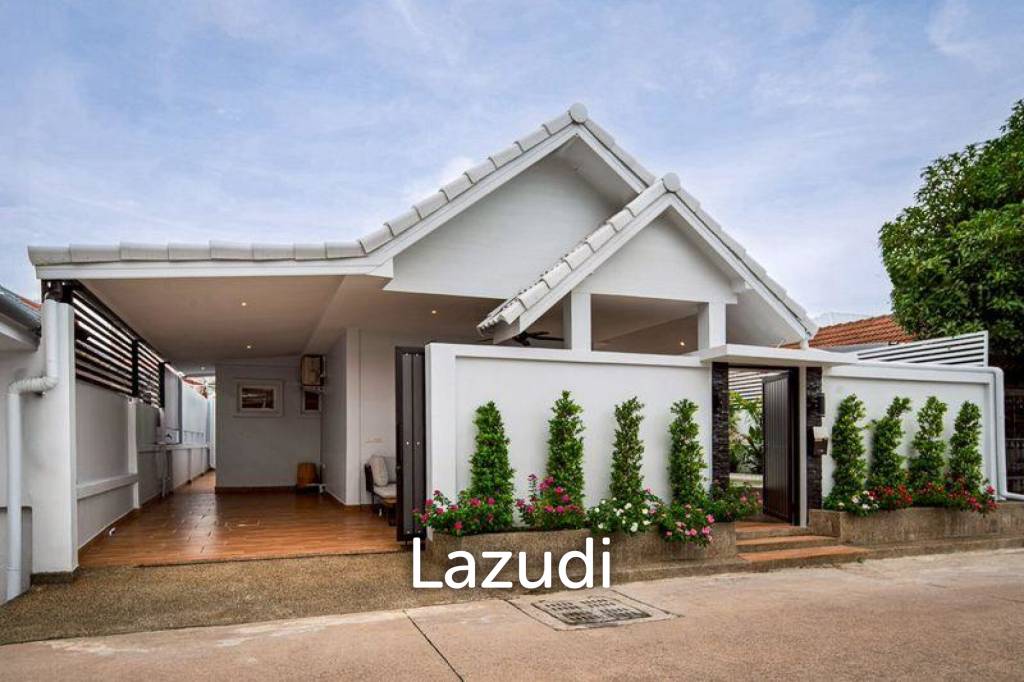 4 Bedrooms 5 Bathrooms 240 SQ.M. Suksabai Villa