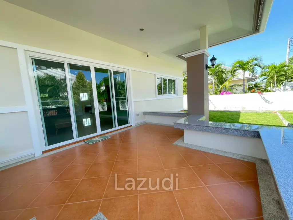Emerald Scenery: 3-Bedroom Villa, Hua Hin (Soi 112)