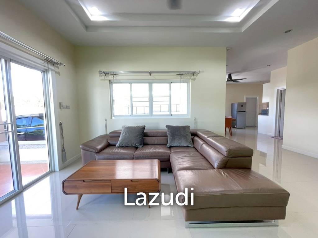 Emerald Scenery: 3-Bedroom Villa, Hua Hin (Soi 112)