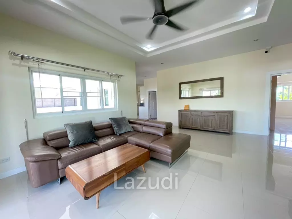 Emerald Scenery: 3-Bedroom Villa, Hua Hin (Soi 112)