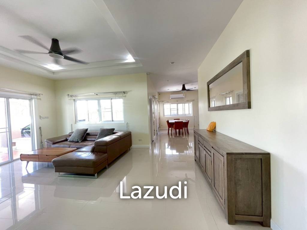 Emerald Scenery: 3-Bedroom Villa, Hua Hin (Soi 112)